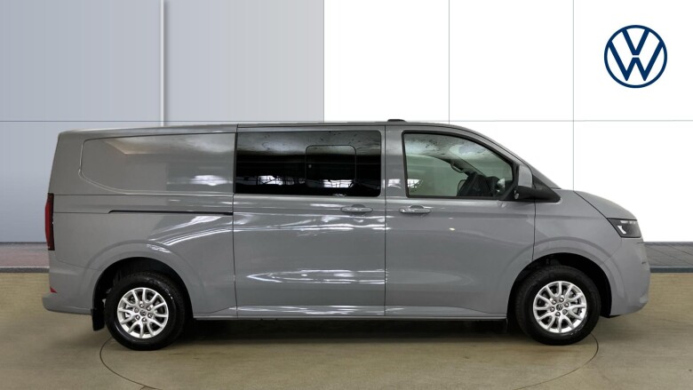 Volkswagen Transporter T32 Lwb Electric 160kW 65kWh Commerce Pro Kombi Van Auto